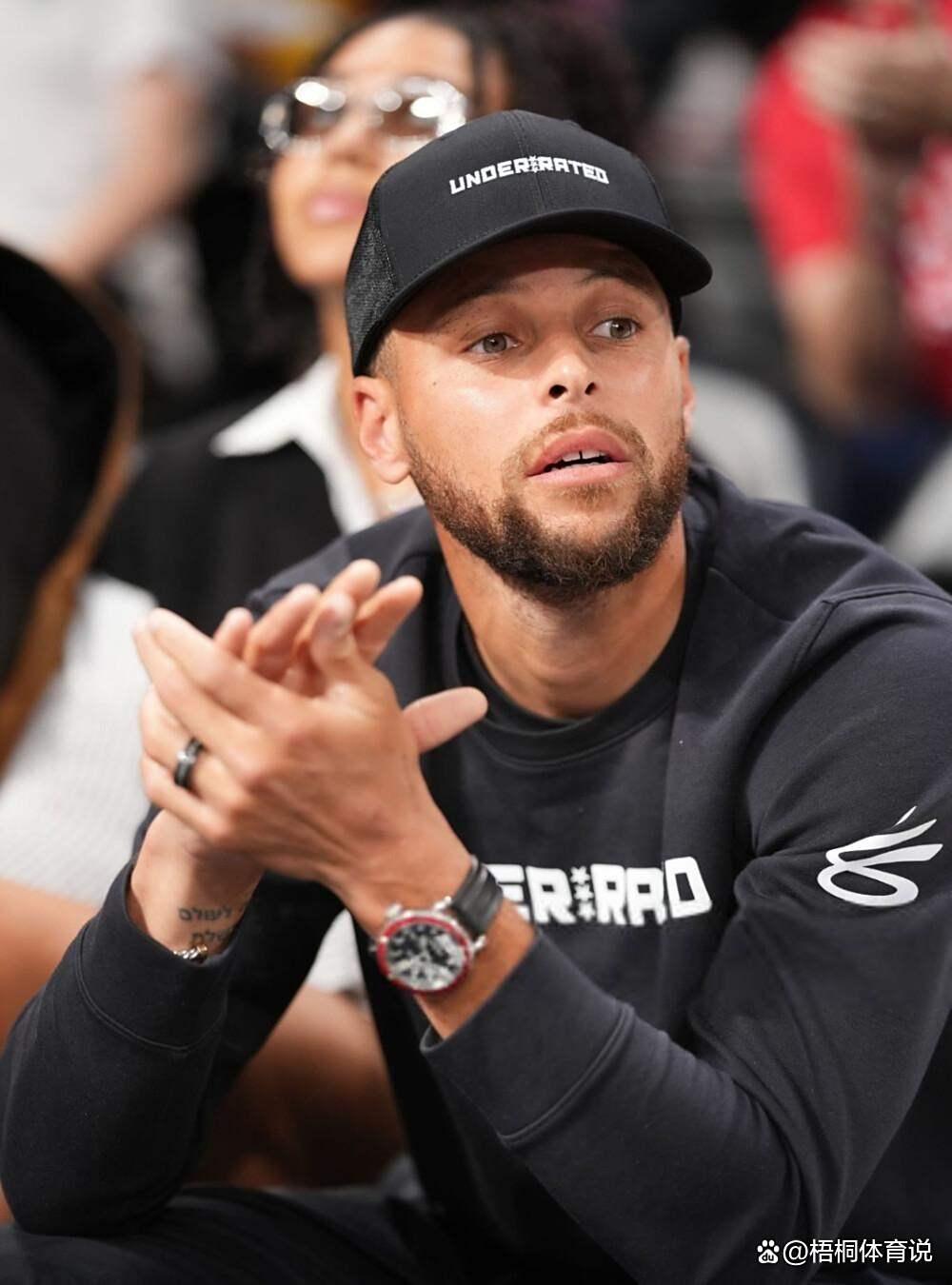 Kaiyun- 库里连续11场30+