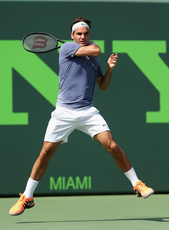 开云体育-关于费德勒回归赛场，绝杀首场状态亮眼，C9观众沸腾！的信息