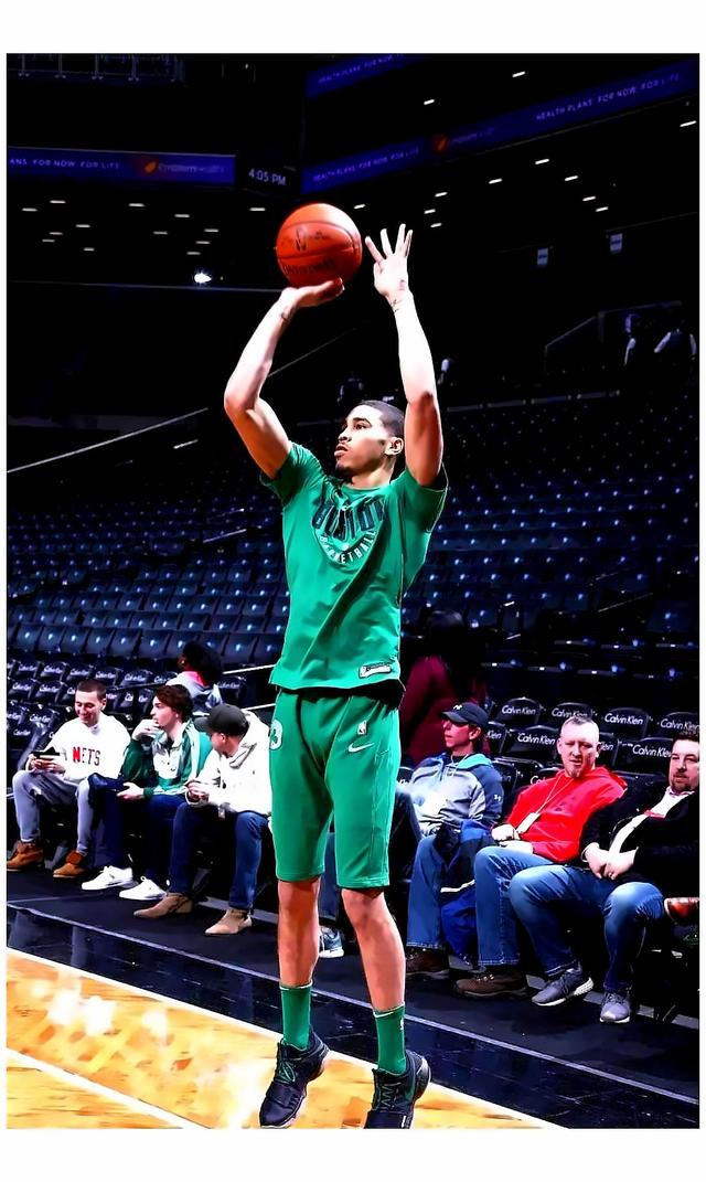 开云体育-塔图姆迎来十赛季高光表现，澳大利亚队球迷沸腾！的简单介绍